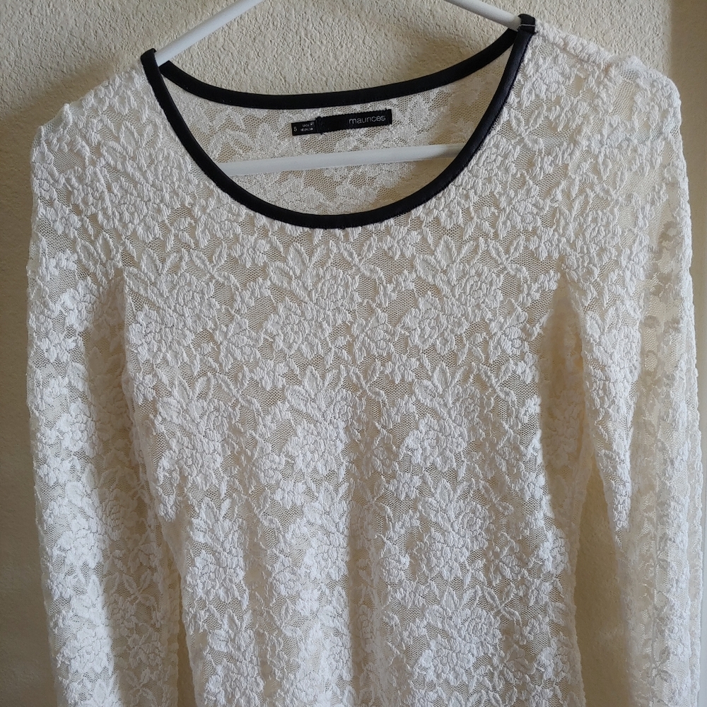 3/$10 Maurice Lace top